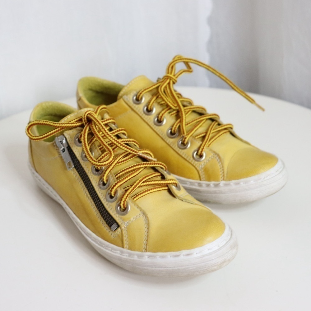 CHACAL Yellow Leather Women’s Shoes